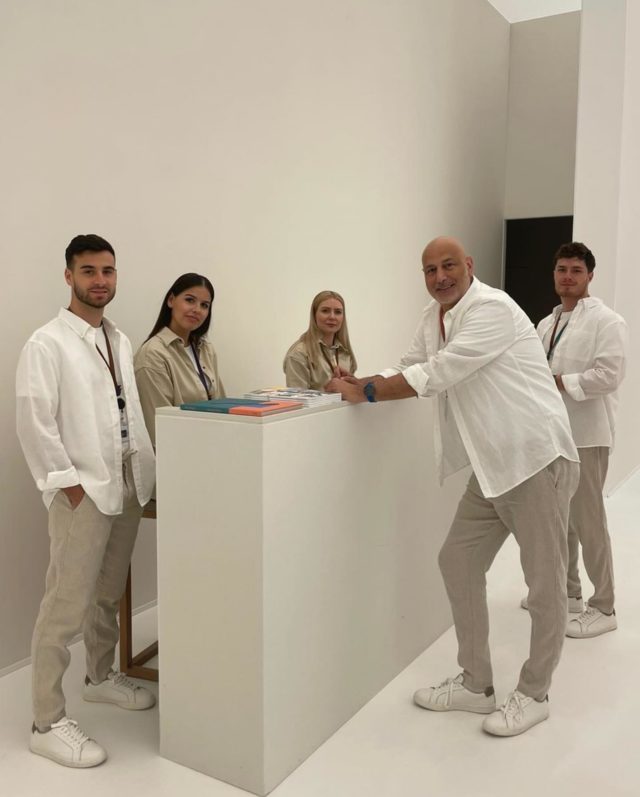 Hermes and Just W is always a good match!
Thanks to the Hermes team for their trust and outstanding human and professional experience ✨ 

#watchesandwonders2024 #hermes #luxuryevents #premiumhosting